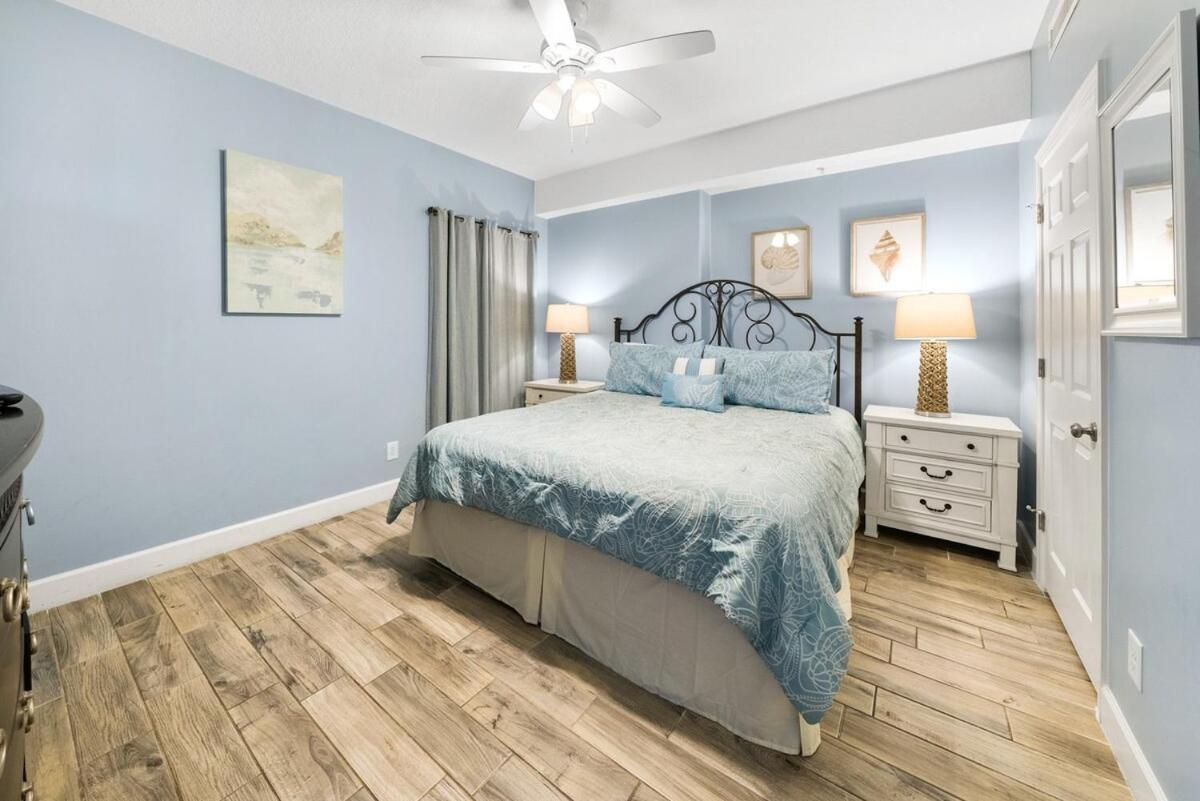 Ocean Reef 909 Apartment